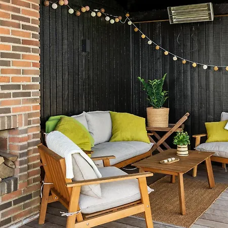2 Bedroom Lovely In Nyaraló Haderslev