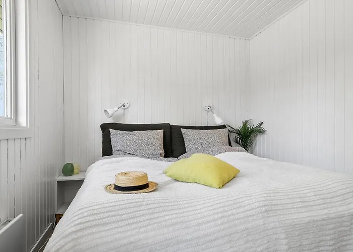 2 Bedroom Lovely In 別荘